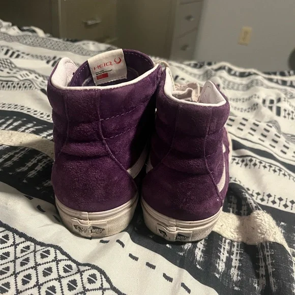 Used vans! Size 8 - Picture 4 of 6